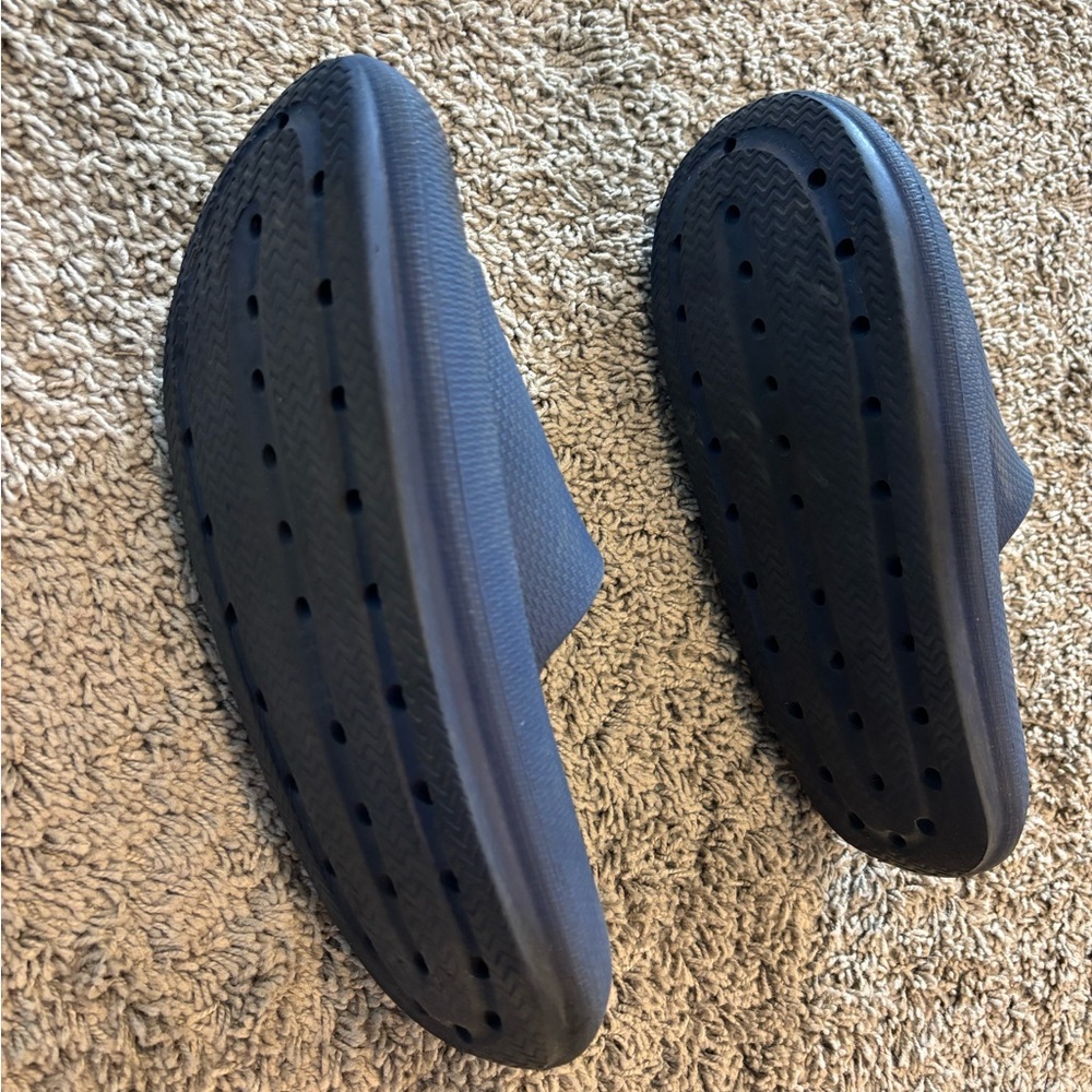 Men’s Navy Slides (9.5-10)